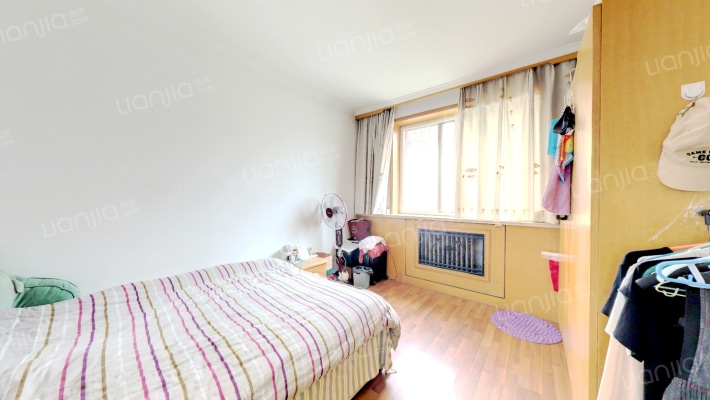 房本满五，双拼别墅，边户，纯南大院子-卧室E