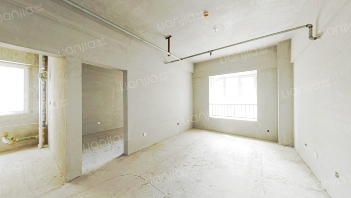 名流美域 三面朝南 房本满二 产权清晰  随时过户-客厅