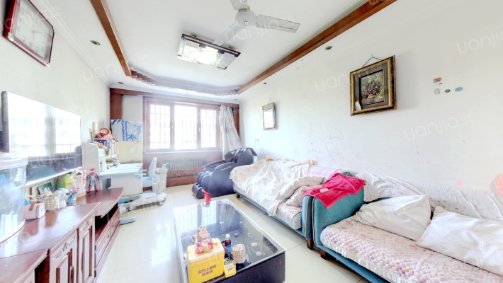 宏远二号院 3室2厅 东南-客厅