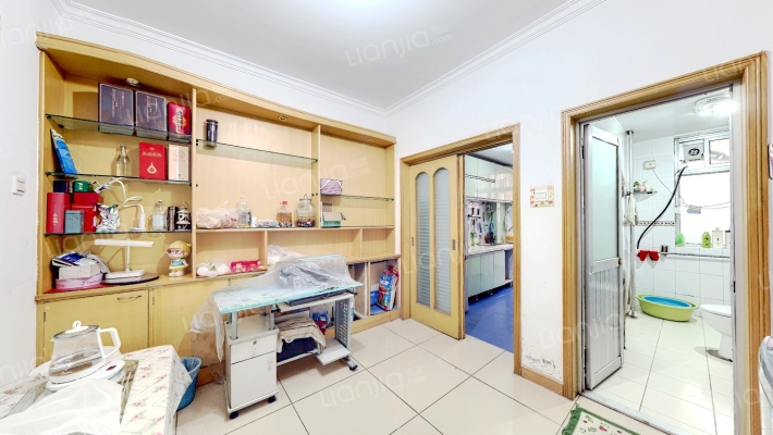 范阳路开发区槐林新村低楼层三阳开泰大三居带地下室-餐厅