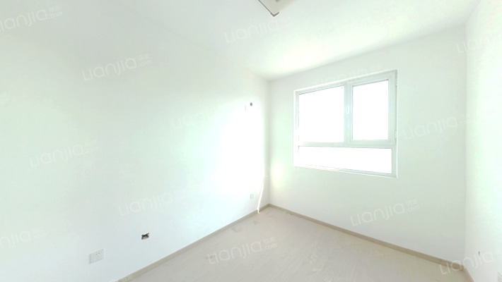 此房正规南户一居室，采光充足好楼层，-卧室