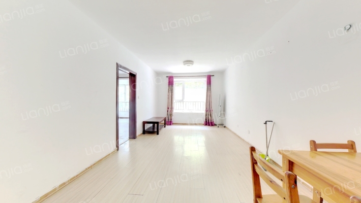 华阳路停车方便 朝南两居 户型方正-客厅