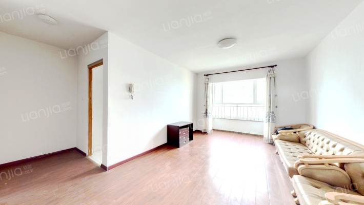 翡翠城 3室1厅 南-客厅