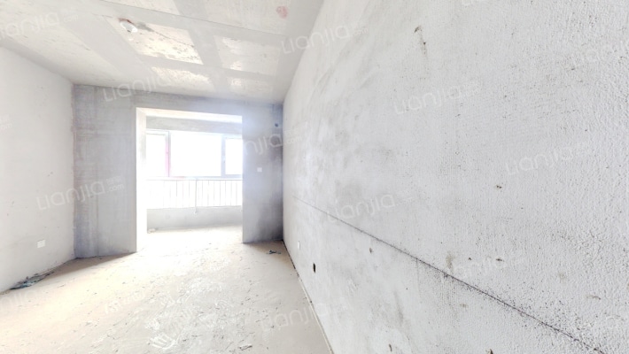 南北通透的三居，交通方便，楼下大公园，-卧室C