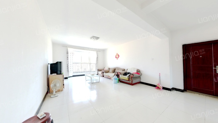 精装修， 精品大三居出售，视野*好-客厅