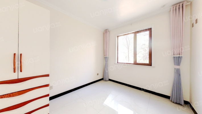 高铁新干线洋房一楼带院 边户洋房院子面积大-卧室A