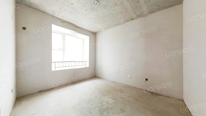 户型方正，中间楼层，花园小区，封闭管理-卧室B