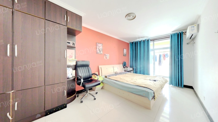 德信公园旁大三居 低楼层双卫户型  居住舒适 出行方便-卧室B