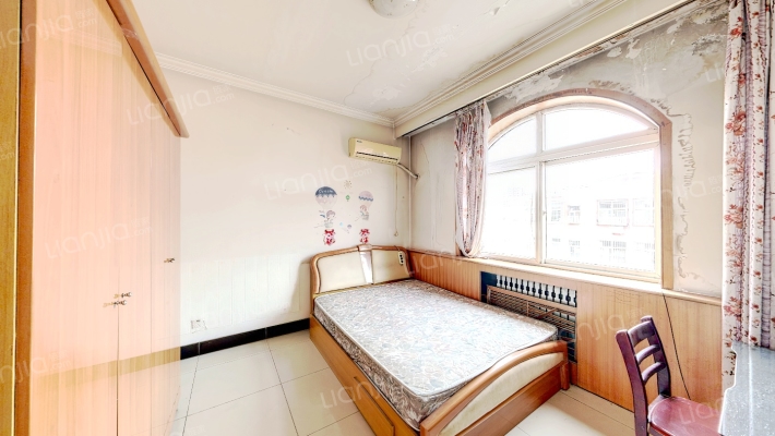 华阳路 天龙小区南北通透三居采光好无遮挡-卧室A