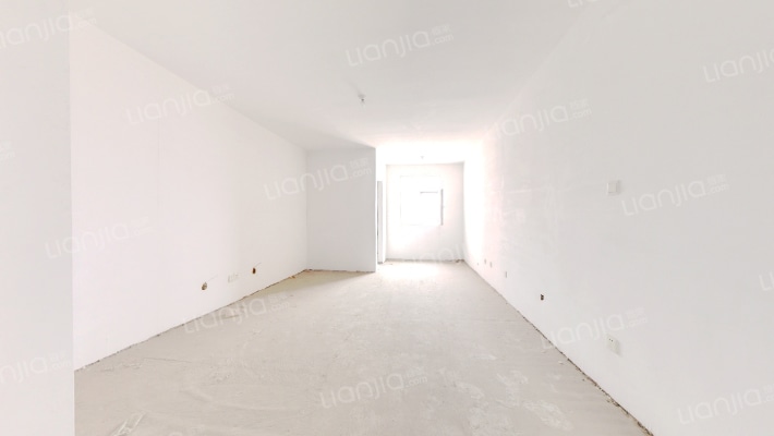 冠云路北，小区环境良好，宜居好户型，出行便利-客厅