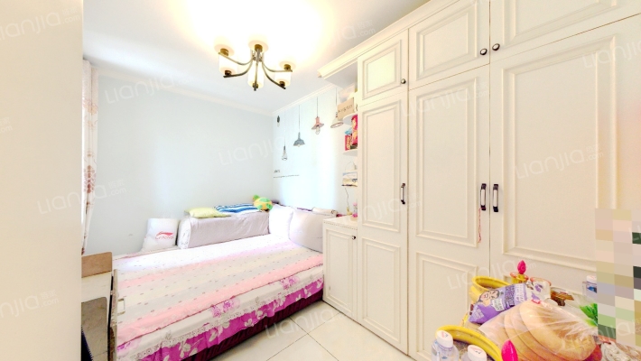 精装全南两居 无遮挡  房本满两年-卧室A