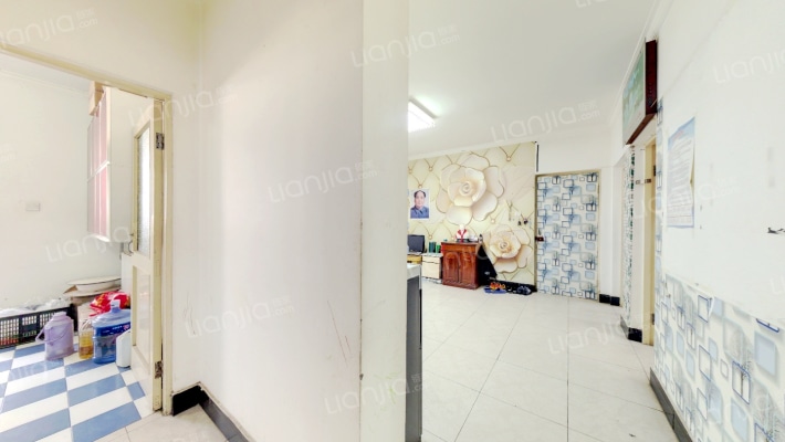 光明小区 低楼层 采光没问题 满五税低-客厅