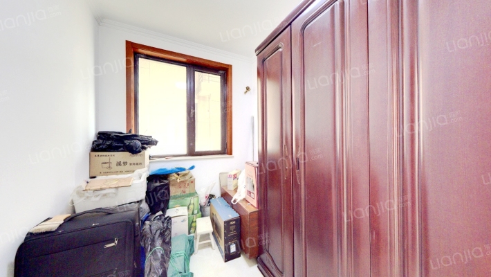 鸿坤理想湾南院，满五唯一，精装修小三居-卧室B