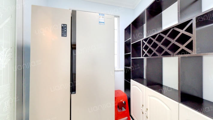 狮子城两居室   楼位置好   精装修-卧室C