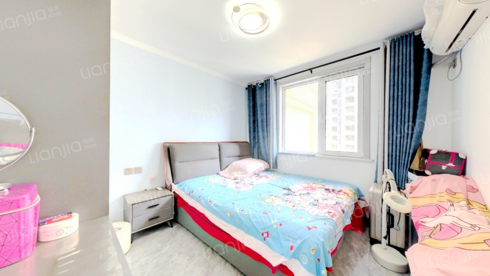 出售翡翠滨江 南北通透三居 精装修-卧室C