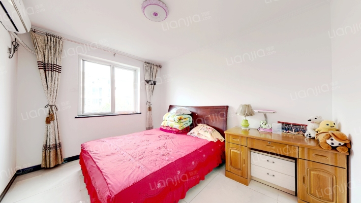 房本满五年精装修电梯洋房一梯两户适合居住-卧室B