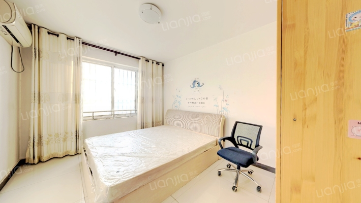 东兴南街 电梯房 两居室 南北通透 好楼层 交通便利-卧室A