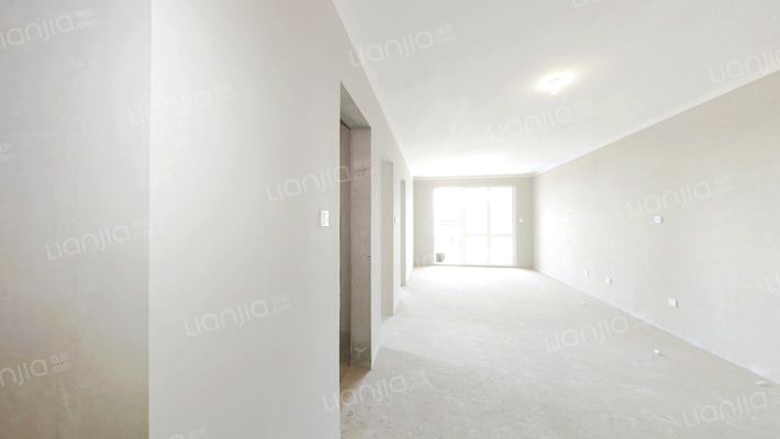 全朝阳三居室，采光好，视野好，小区环境好-客厅