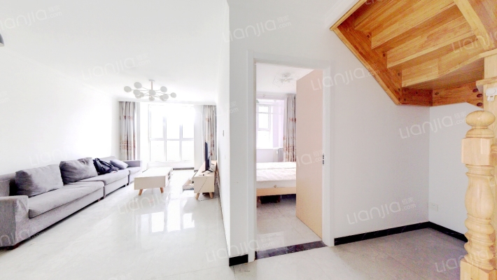 精装修，拎包入住，户型方正，视野开阔，采光充足-客厅