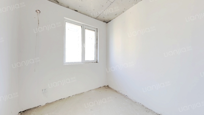 房本满二，带一个产权车位，好楼层 全天采光-卧室B