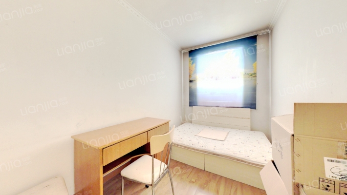 开发区政法街南北两居，房本满五不唯一。-卧室C