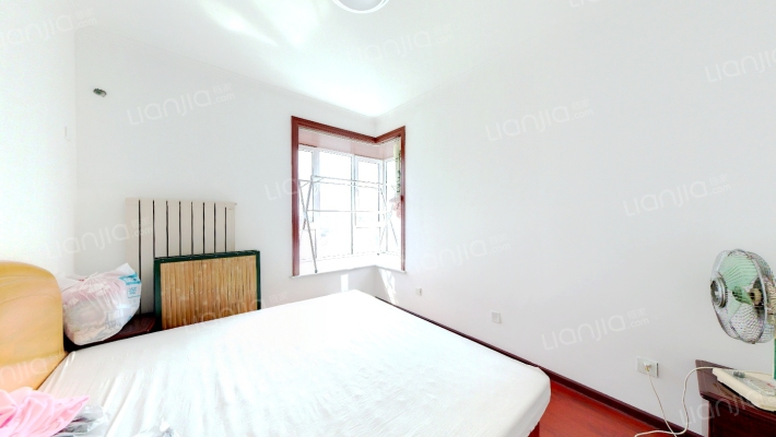 此房满五 户型方正，朝南两居室 带装修 采光好-卧室A