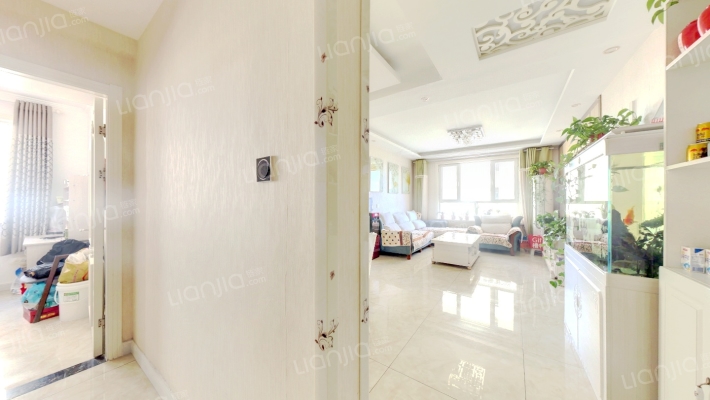 名流美域 3室2厅 南 北-客厅