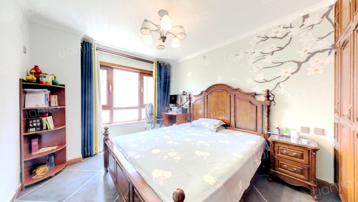 出售 香邑溪谷玫瑰园 南北通透三居 精装修 满二-卧室C