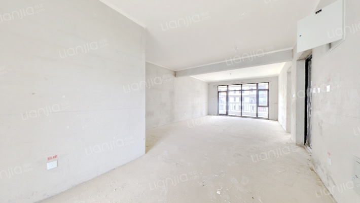 出售 凤麟府南北通透洋房三居双卫  采光好-餐厅