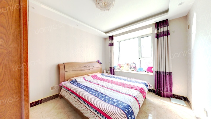 全阳两居低楼层行走方便落地阳台阳光无限精装修-卧室A