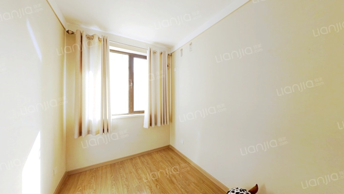 南向三居 精装 带地下车位 小卧无遮挡 中间层-卧室B