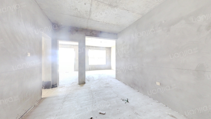 华阳中路翔天万和城全阳两居采光视野好-客厅