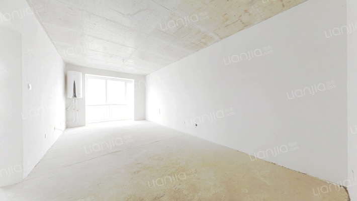 本房为经典全南两居户型，格局方正，小区中间位置-客厅