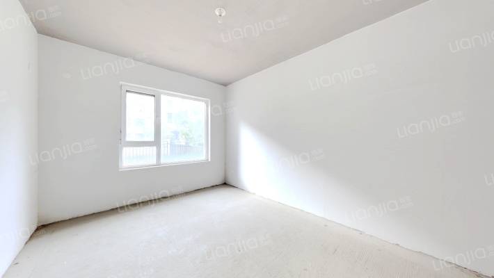 幸福物业 一定让你很幸福 孔雀城 带院子的三居室-卧室B