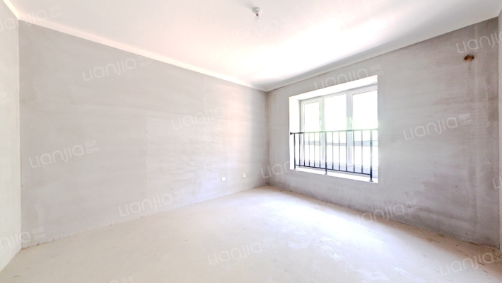 高铁华融现代城，一层带院子，外加50平下跃-卧室A