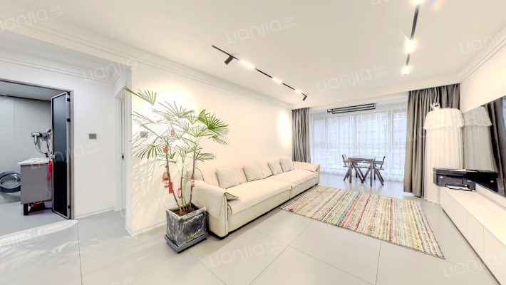 御景园精装修三羊开泰三居室诚意出售-客厅