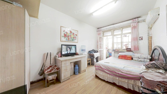 三五四三社区，采光好，社区成熟，-卧室