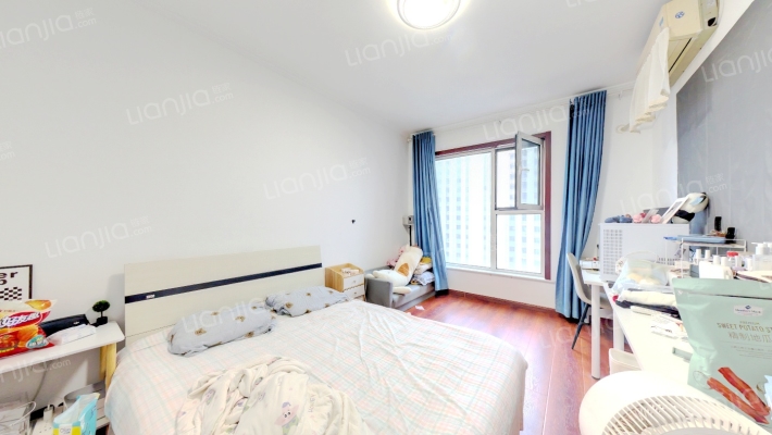 狮子城精装两居房本满二，有租户看房房主系租户-卧室B