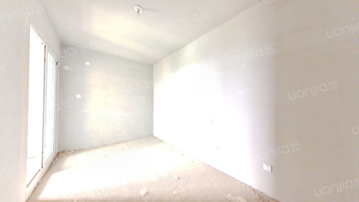 70年大产权，南向两居，中高楼层，视野好-卧室B