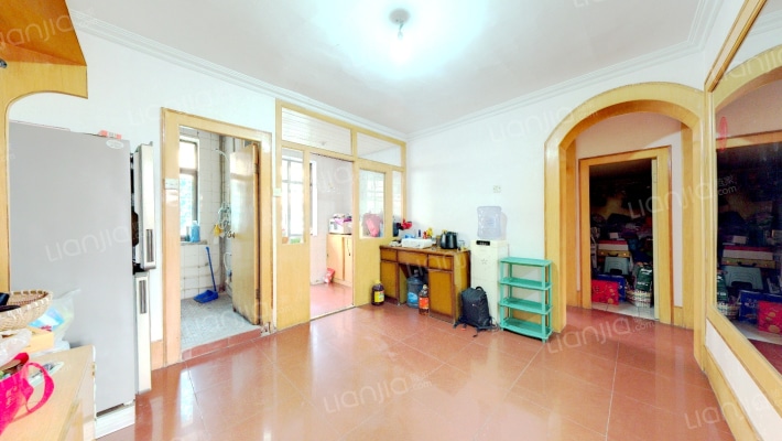 开发区文化广场繁华地段地理位置珍贵，税务局小区住户-餐厅