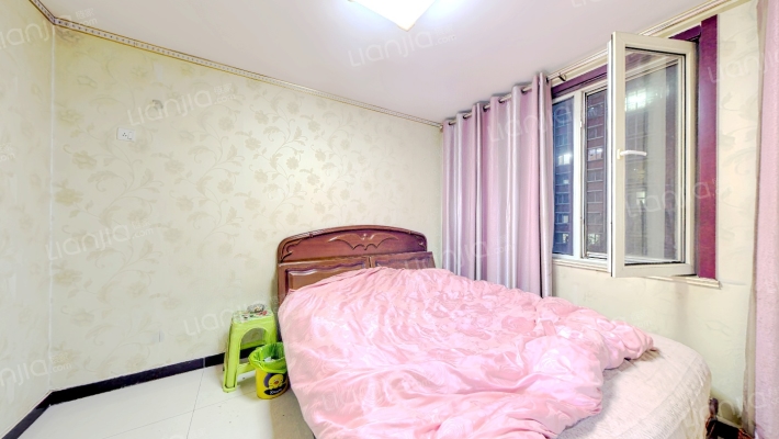 小区成熟，配套设施完善,房价低，自住装修标准-卧室B