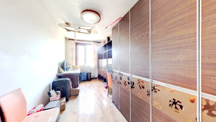 名流风景洋房南北通透三居，业主诚意出售。。。-卧室C