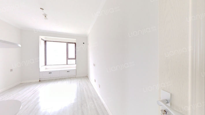 南北三居，精装未住，集中供暖，人车分流-卧室A