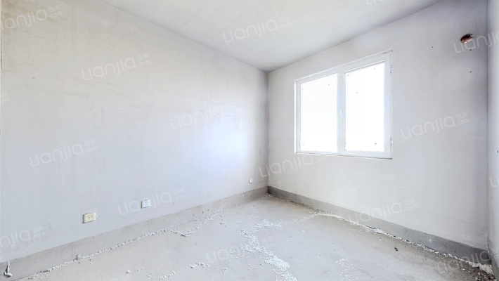 房本满二，无尾款，无抵押，70年住宅大产权-卧室B