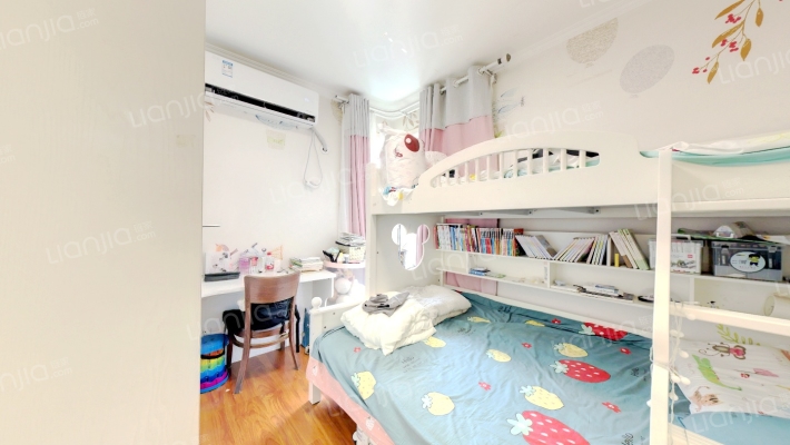 此房是低楼层的采光不受影响 精装修契税票满二-卧室A