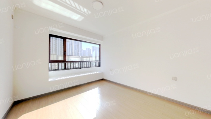 樾府国际 精装三居 带大阳台 三阳开泰通风好 有钥匙-卧室B