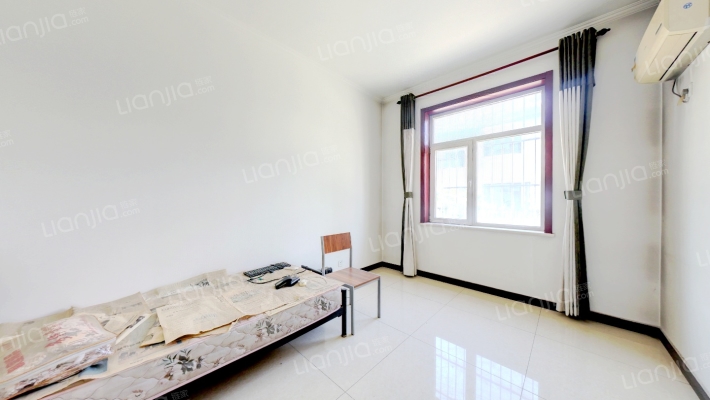 市区独栋别墅，满五唯一，集中冬暖，交通便利-卧室B