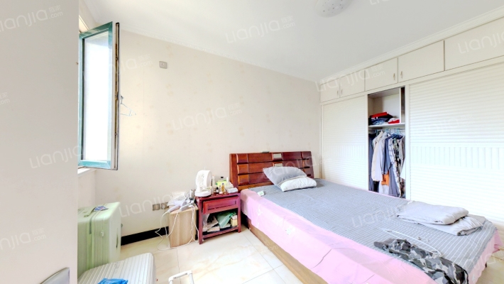 水岸花城，一线河景美宅，标准现房，即买即住-卧室A