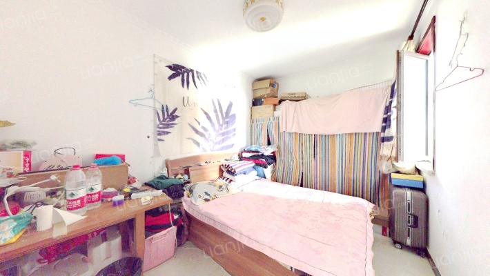 此房全南向，位置好，采光充足，看房方便,南向三居.-卧室A