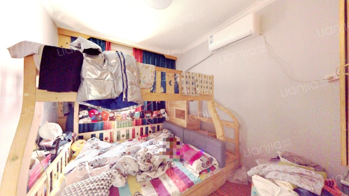 位于政法街位置好、户型南北通透-卧室B